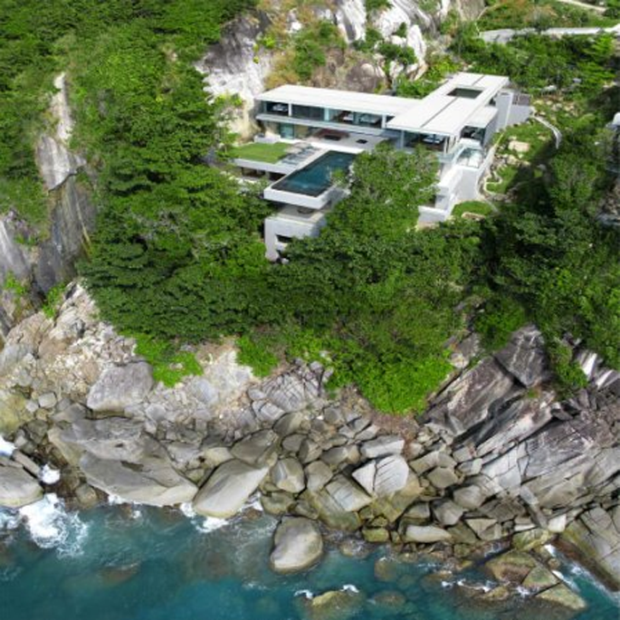 Modern Dream Home: Stunning Villa by Original Vision Studio