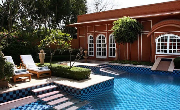 india_jaipur_oberoi-rajvilas-wide-pool-suite